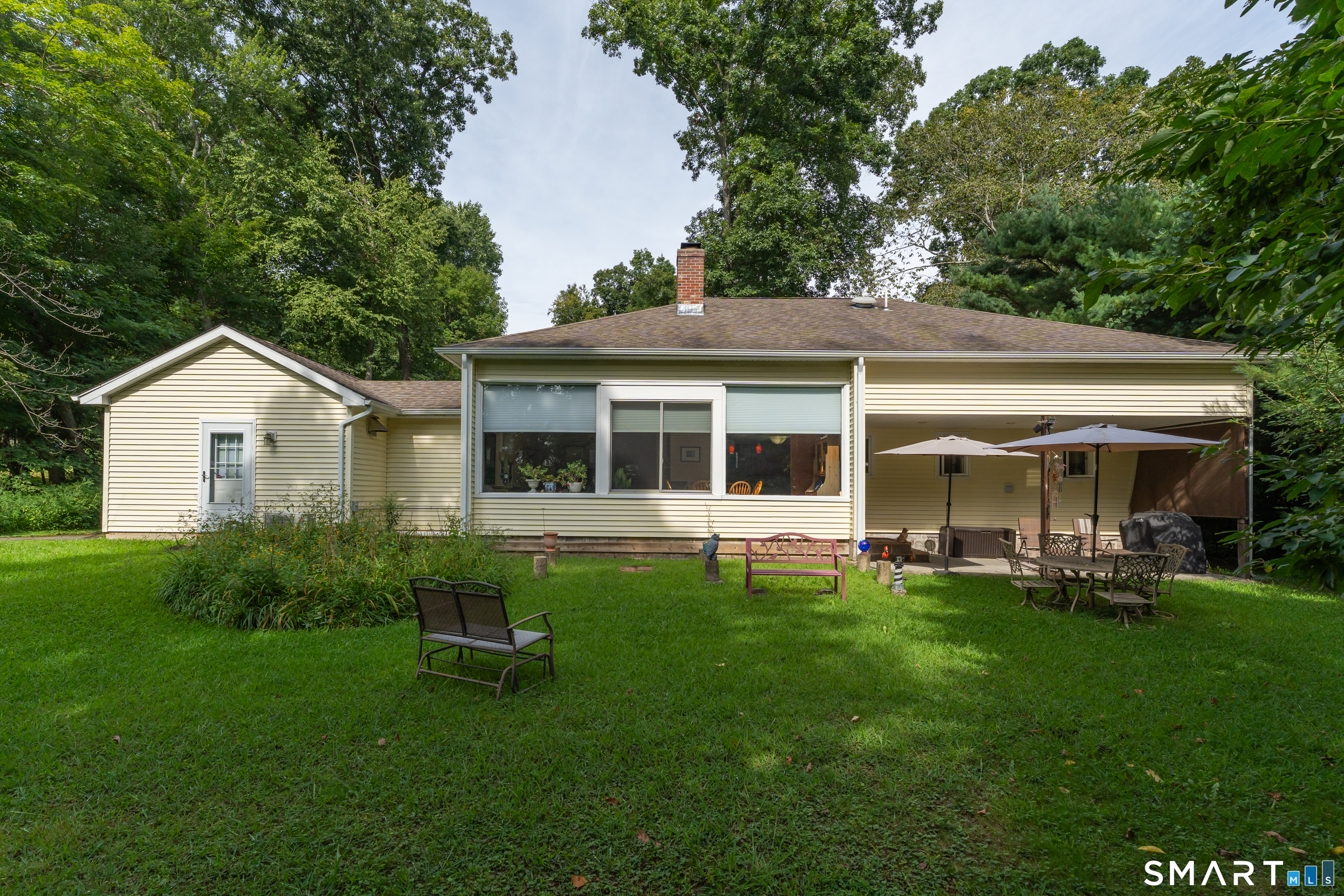 7 Old Hickory Lane Branford CT 06405