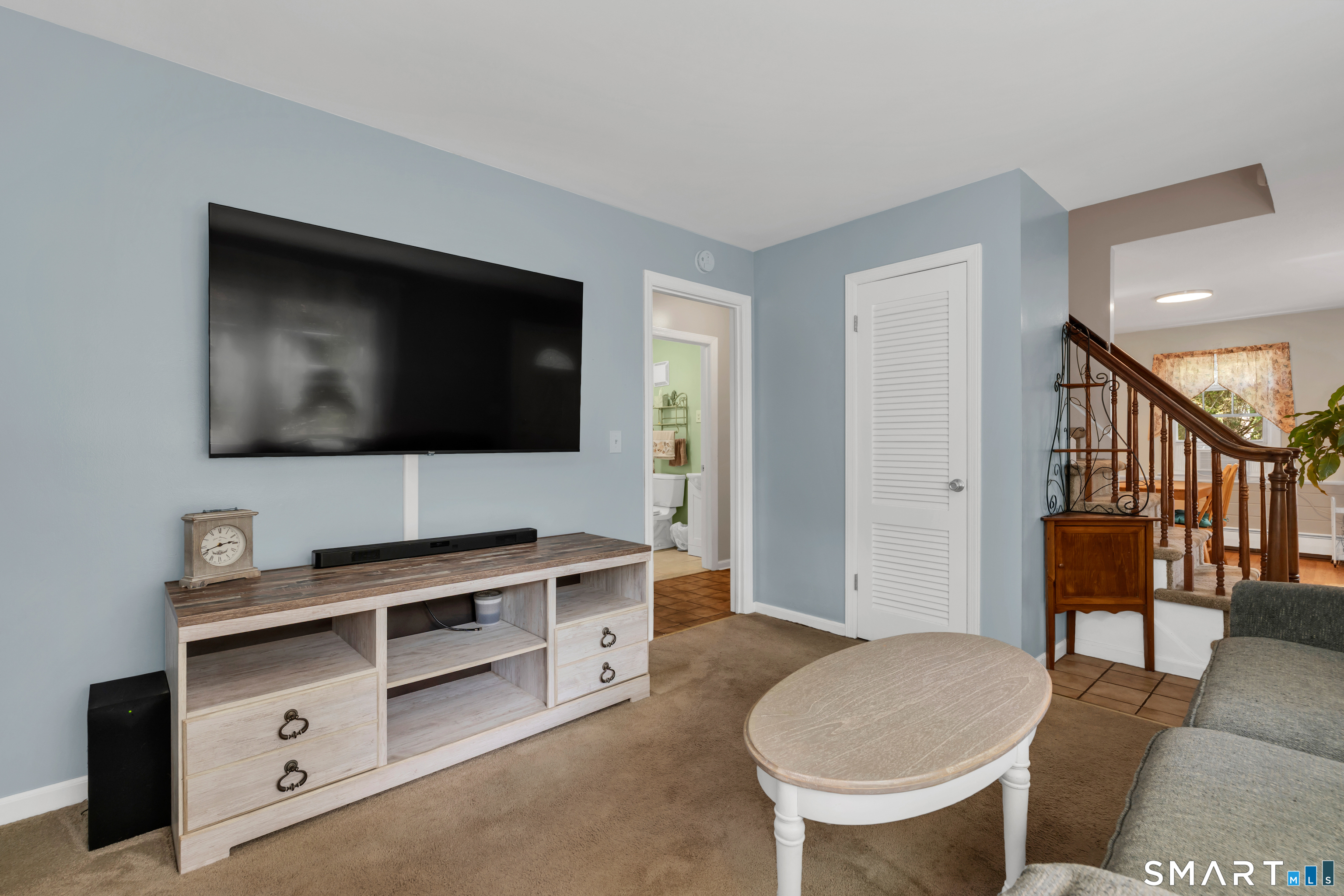 211 Maple Avenue North Haven CT 06473