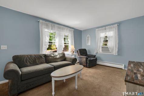 211 Maple Avenue North Haven CT 06473
