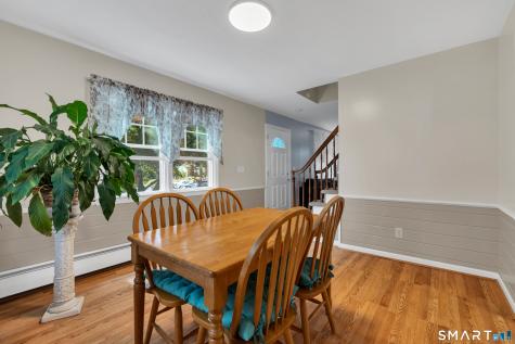 211 Maple Avenue North Haven CT 06473
