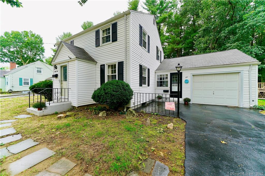 69 Burnbrook Road East Hartford CT 06118
