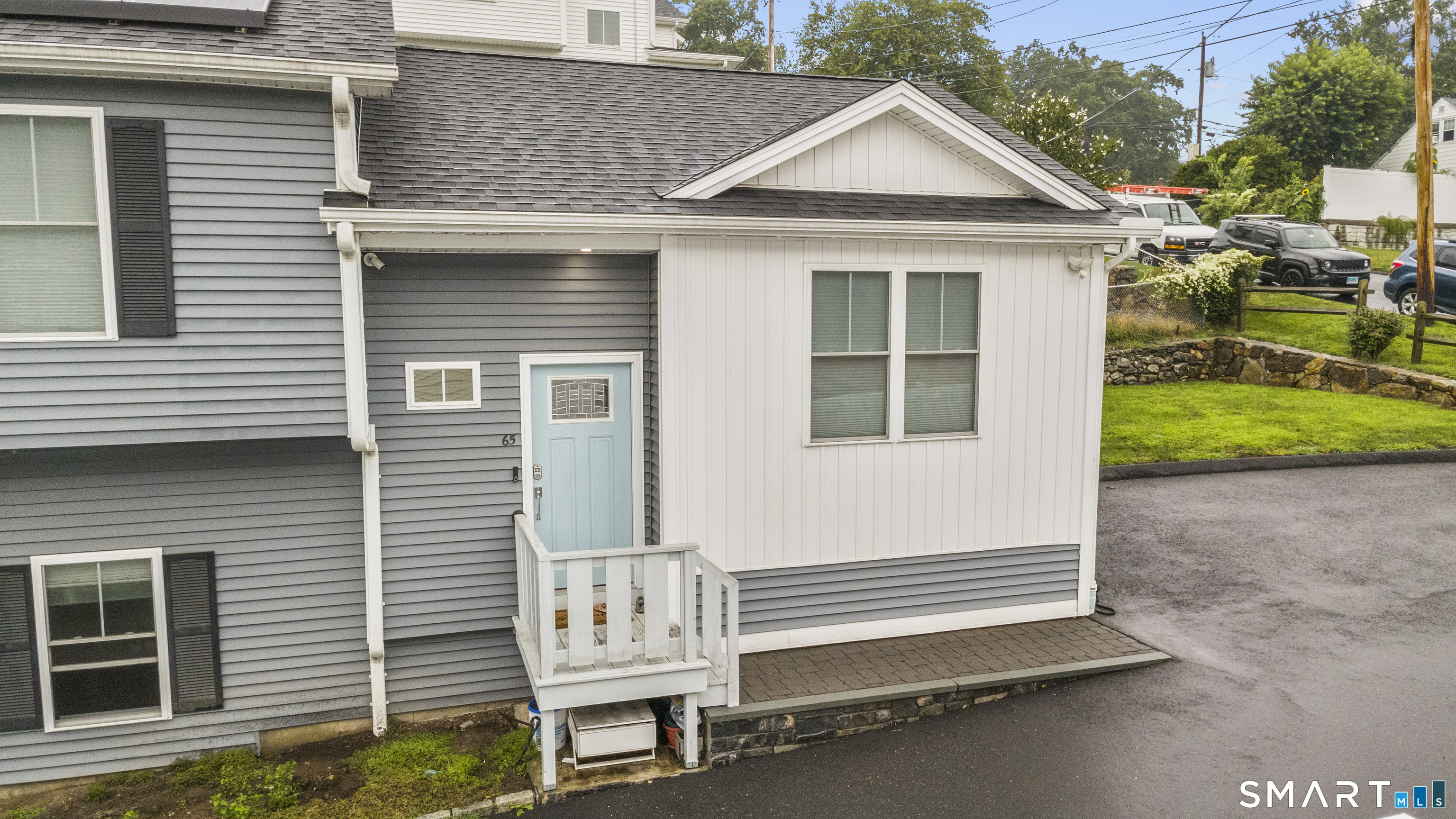 65 Sterling Street Fairfield CT 06825