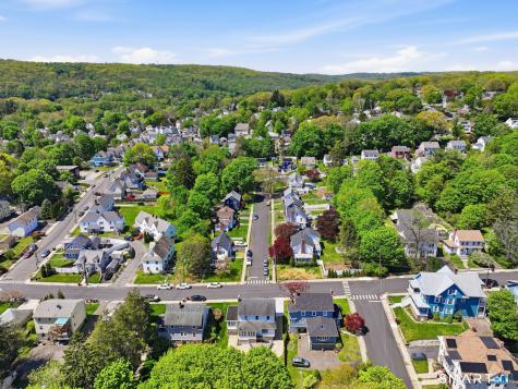 25 Walnut Street Naugatuck CT 06770