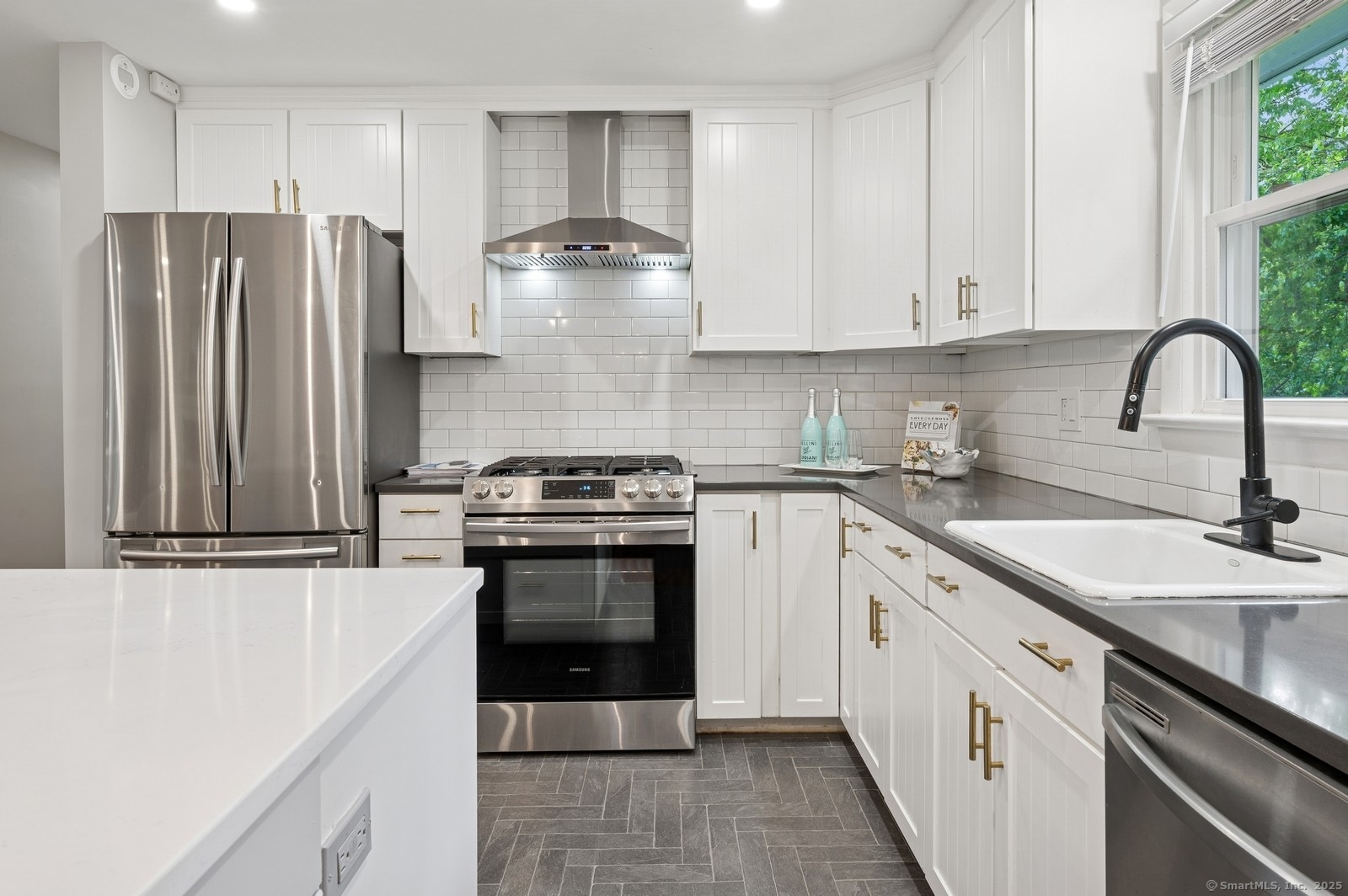 128 West Avenue Darien CT 06820