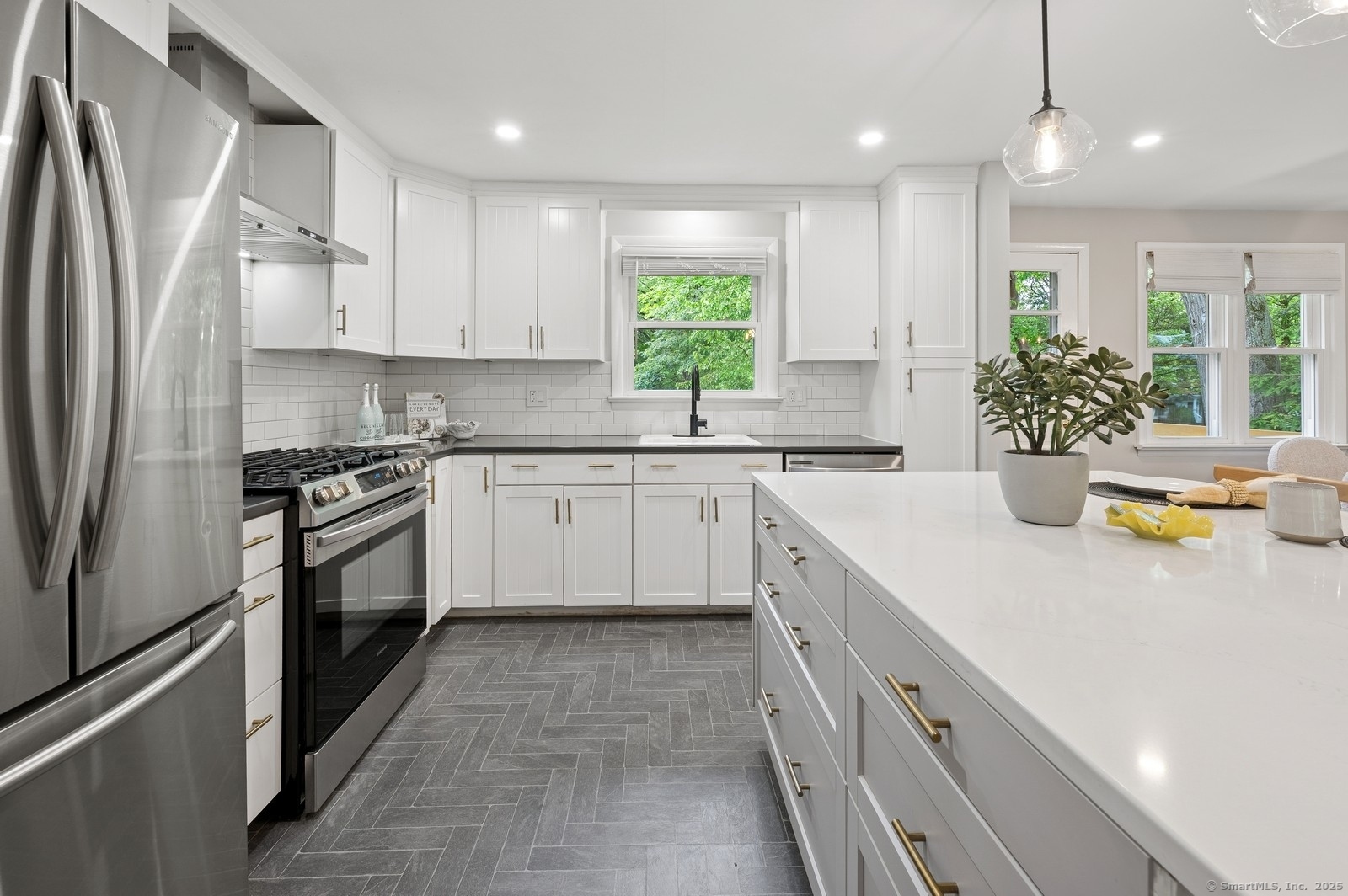 128 West Avenue Darien CT 06820