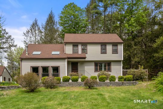 26 Old Coach Road Barkhamsted CT 06065