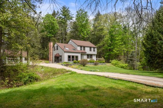 26 Old Coach Road Barkhamsted CT 06065