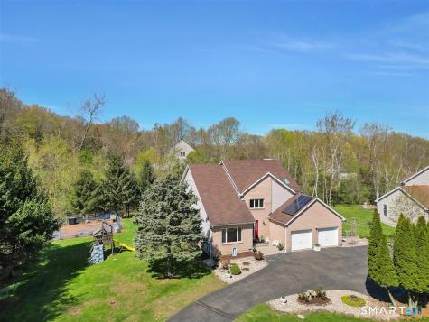 121 Bartholomew Road Middletown CT 06457