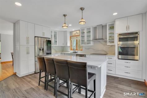 121 Bartholomew Road Middletown CT 06457