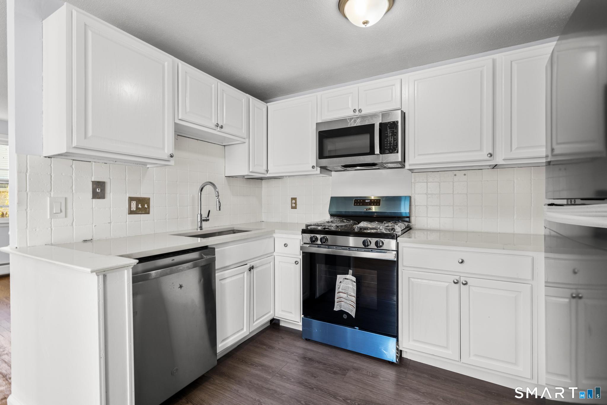 21 Chapman Street Newington CT 06111