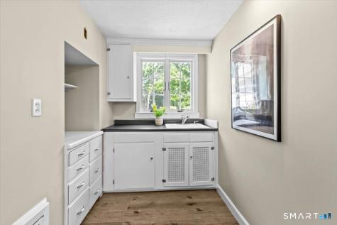 255 Mountain Road West Hartford CT 06107