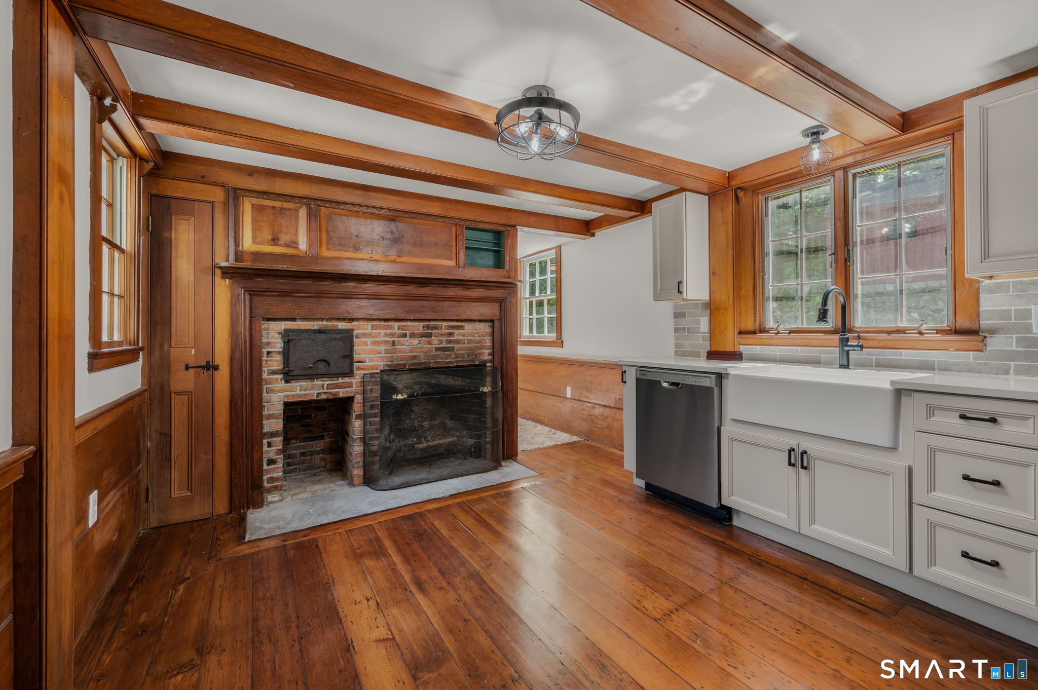 294 North Stonington Road Stonington CT 06378