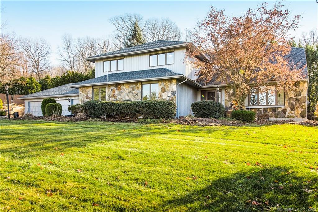 8 Hampton Drive Manchester CT 06040