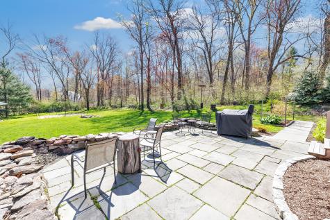 457 Walnut Tree Hill Road Shelton CT 06484