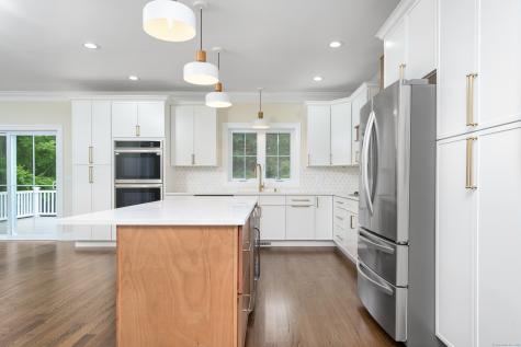 12 Verville Road Avon CT 06001