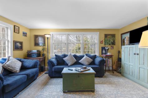 78 Main Street Newtown CT 06470
