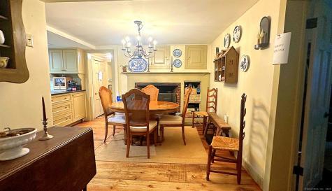 78 Main Street Newtown CT 06470