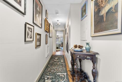 78 Main Street Newtown CT 06470