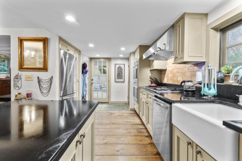78 Main Street Newtown CT 06470