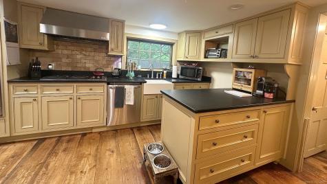 78 Main Street Newtown CT 06470