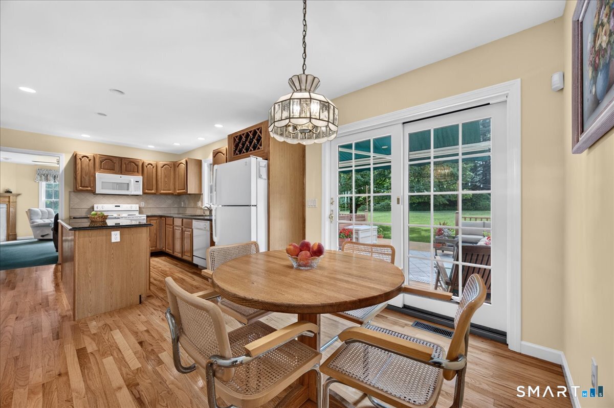 13 High Field Lane Chester CT 06412