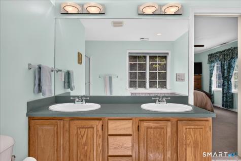 13 High Field Lane Chester CT 06412