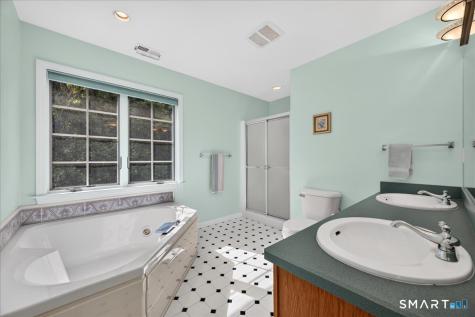 13 High Field Lane Chester CT 06412
