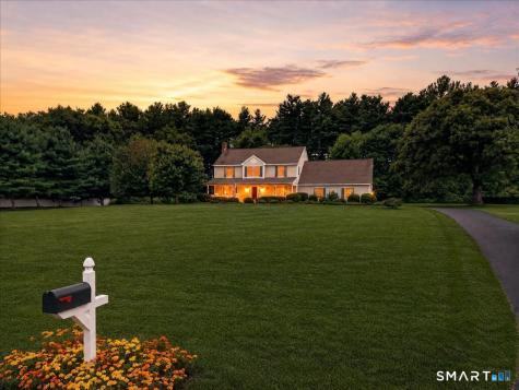 13 High Field Lane Chester CT 06412
