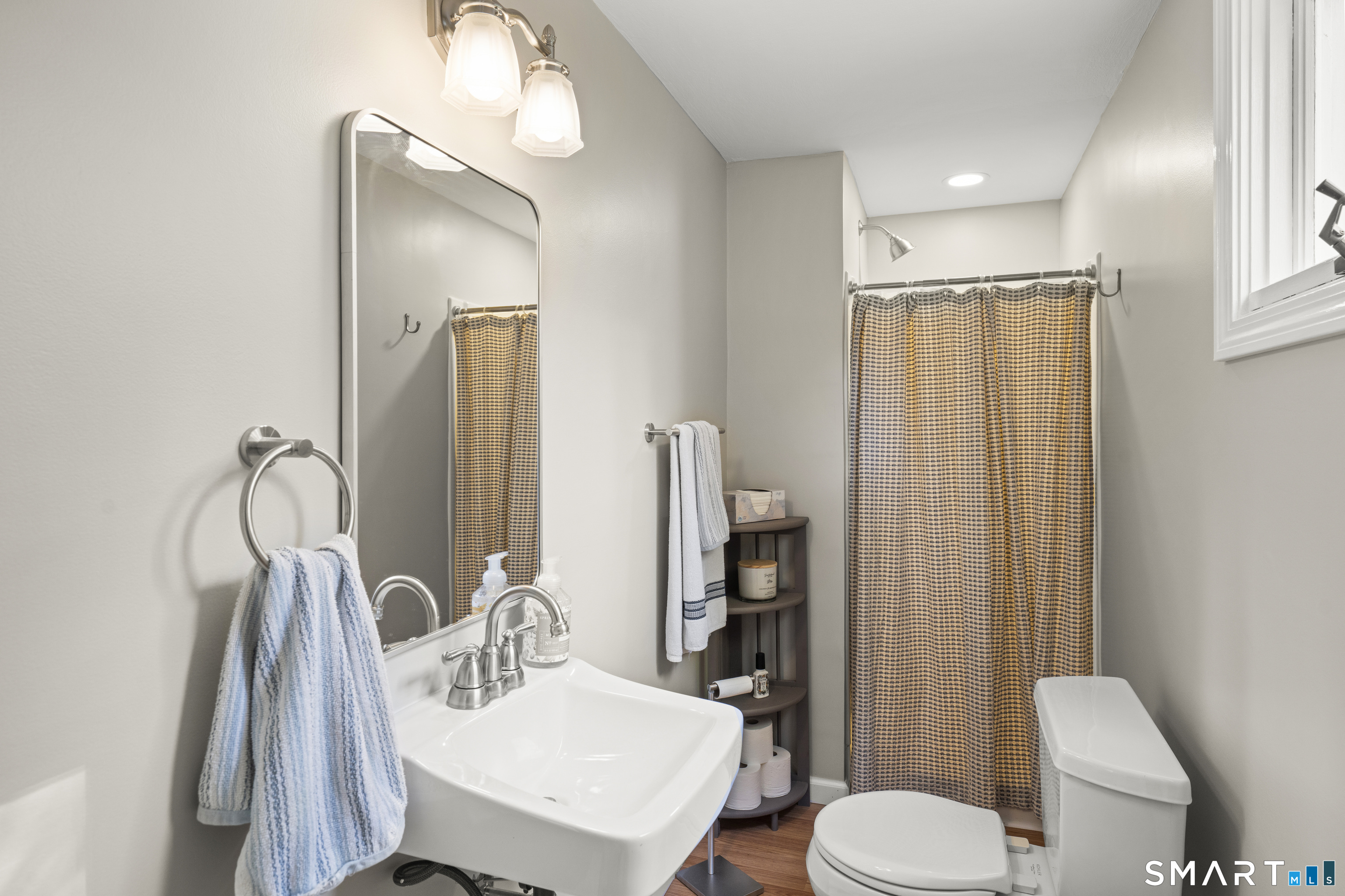 799 Bridge Street Suffield CT 06078