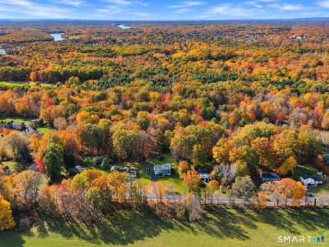 799 Bridge Street Suffield CT 06078
