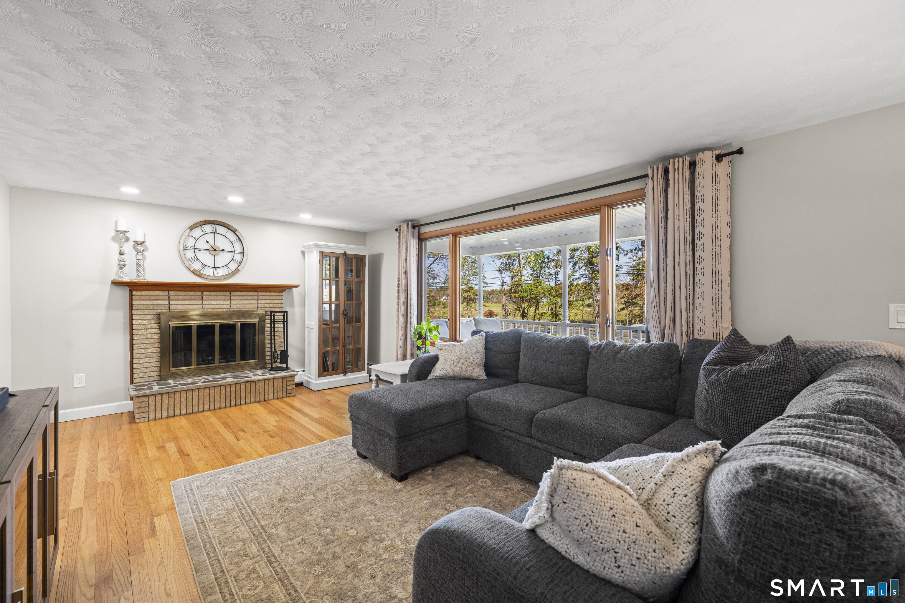 799 Bridge Street Suffield CT 06078