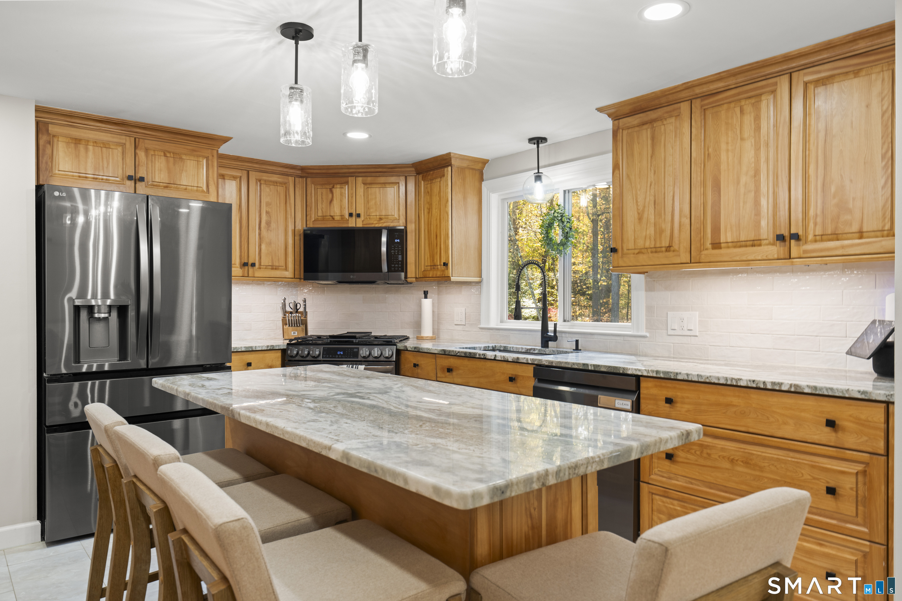 799 Bridge Street Suffield CT 06078