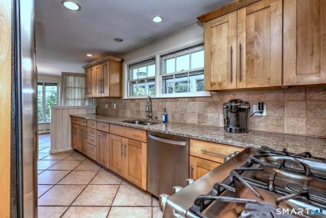 1085 Dunbar Hill Road Hamden CT 06514