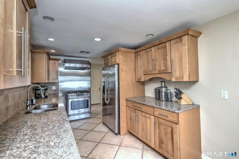 1085 Dunbar Hill Road Hamden CT 06514