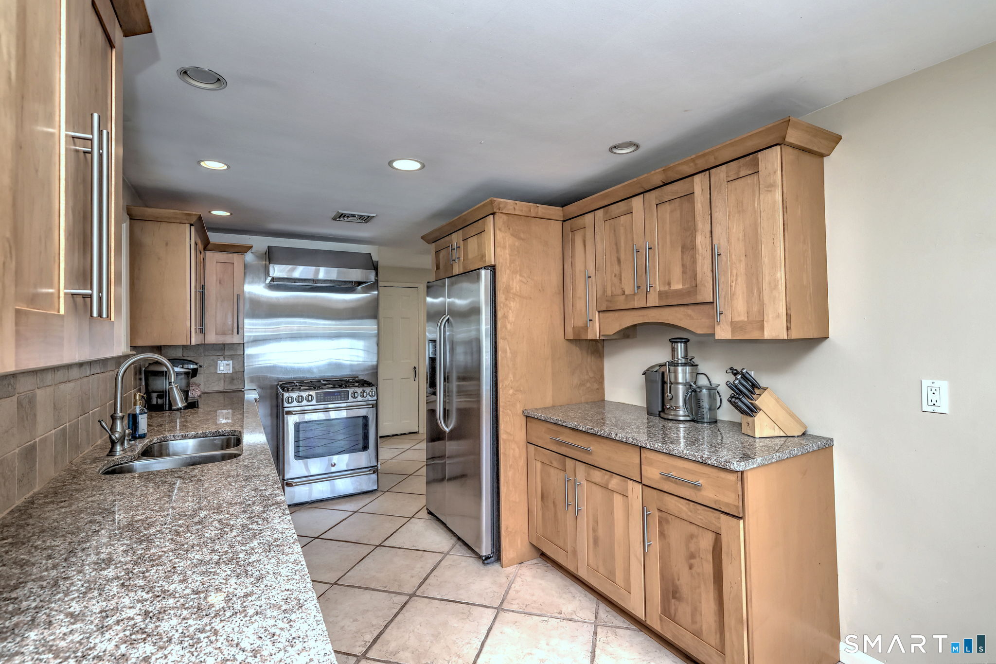 1085 Dunbar Hill Road Hamden CT 06514