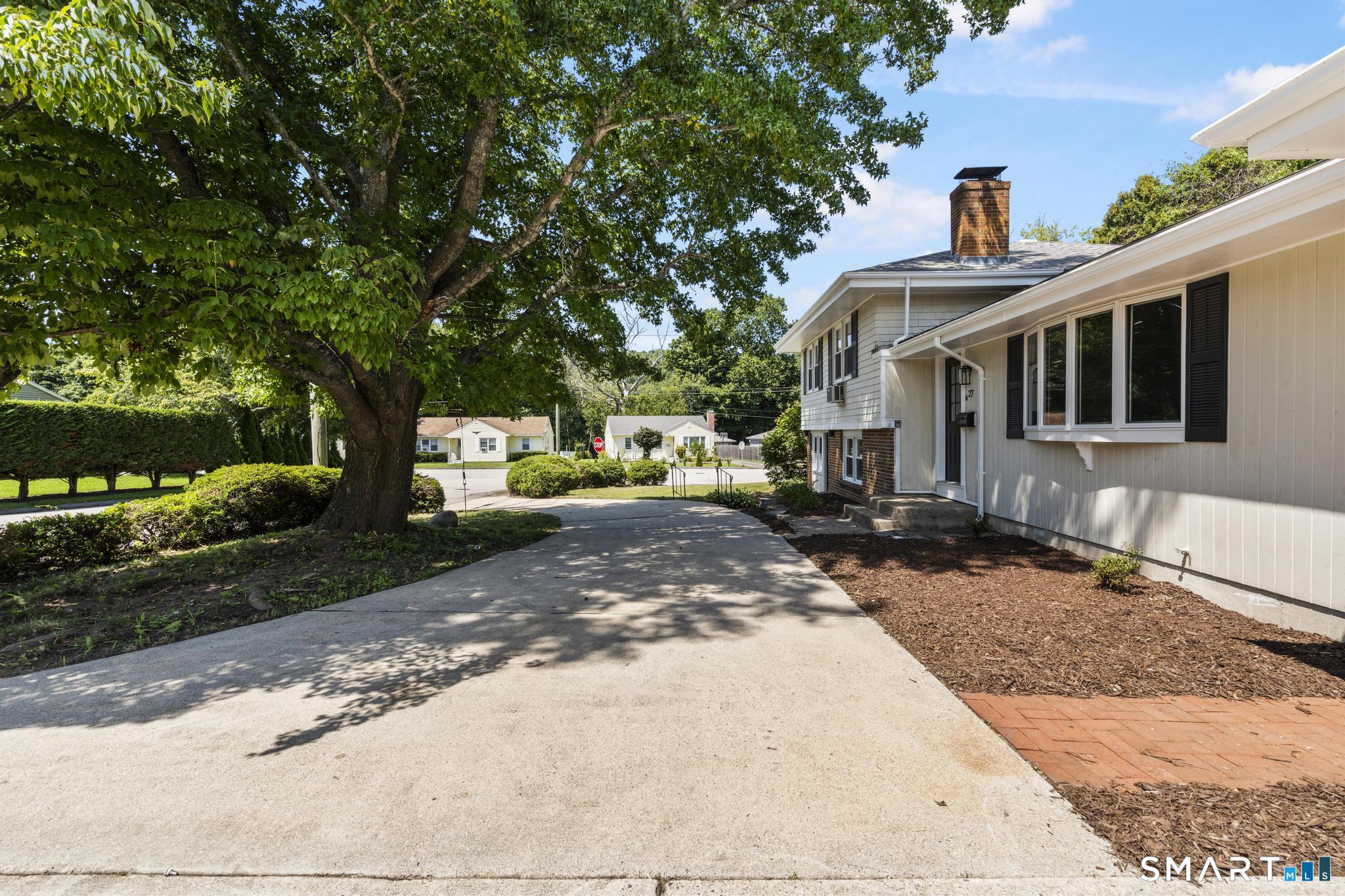 27 Sycamore Road Norwich CT 06360