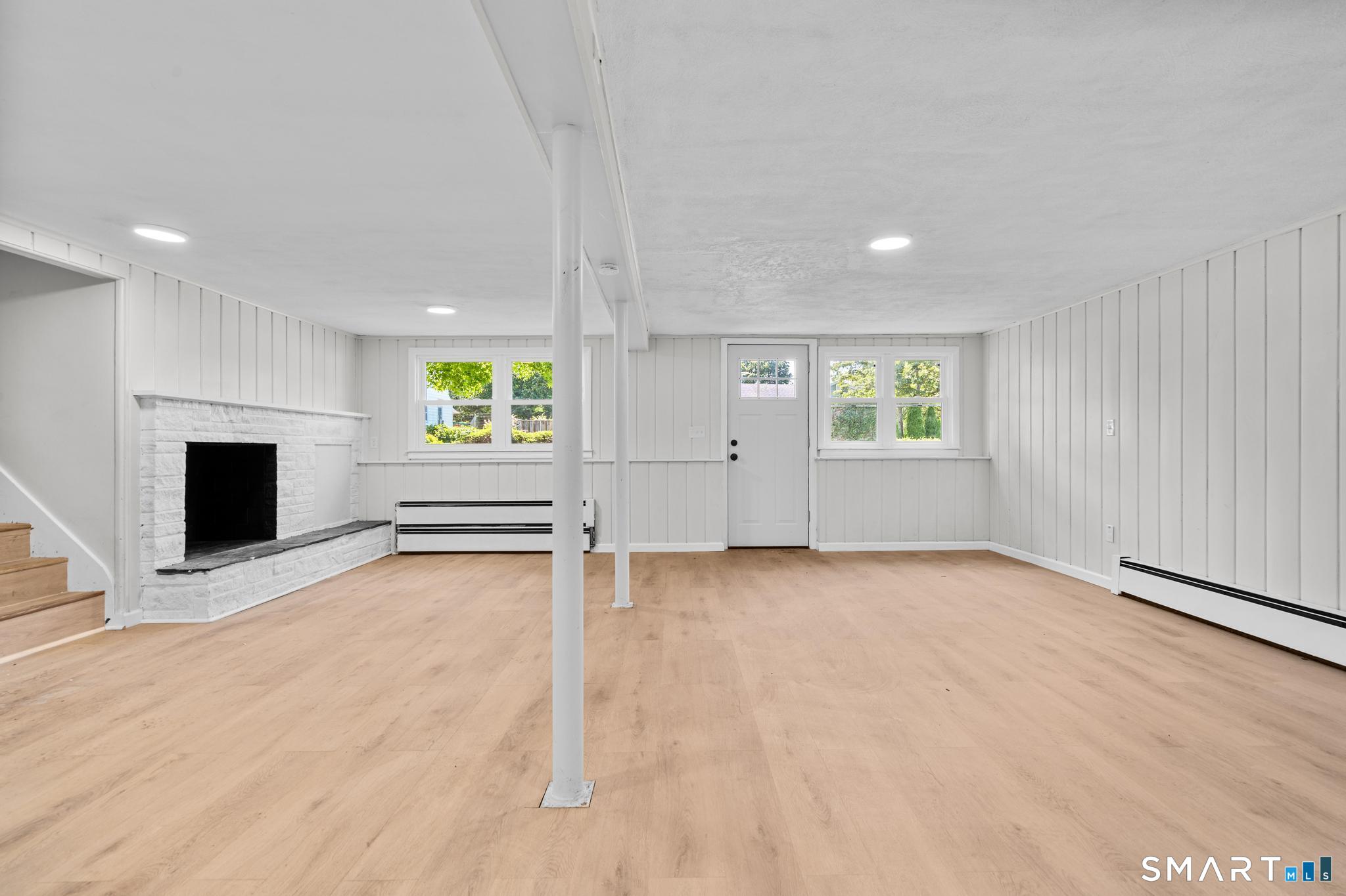 27 Sycamore Road Norwich CT 06360