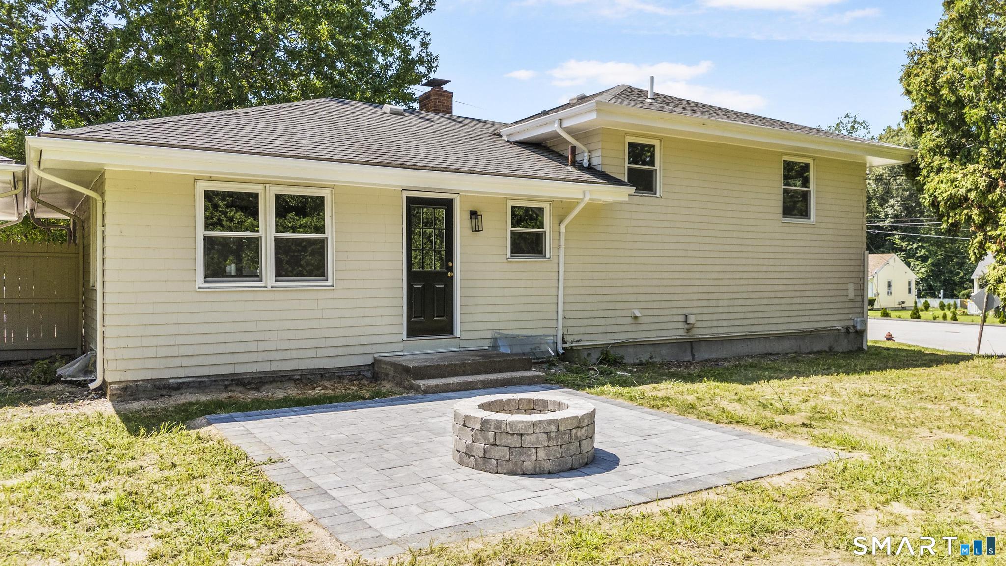 27 Sycamore Road Norwich CT 06360