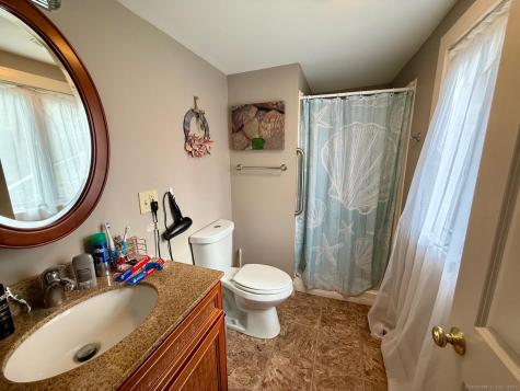 21 Boughton Road Old Lyme CT 06371