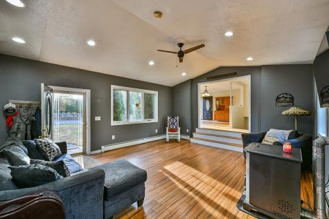 232 Pompeo Road Thompson CT 06255