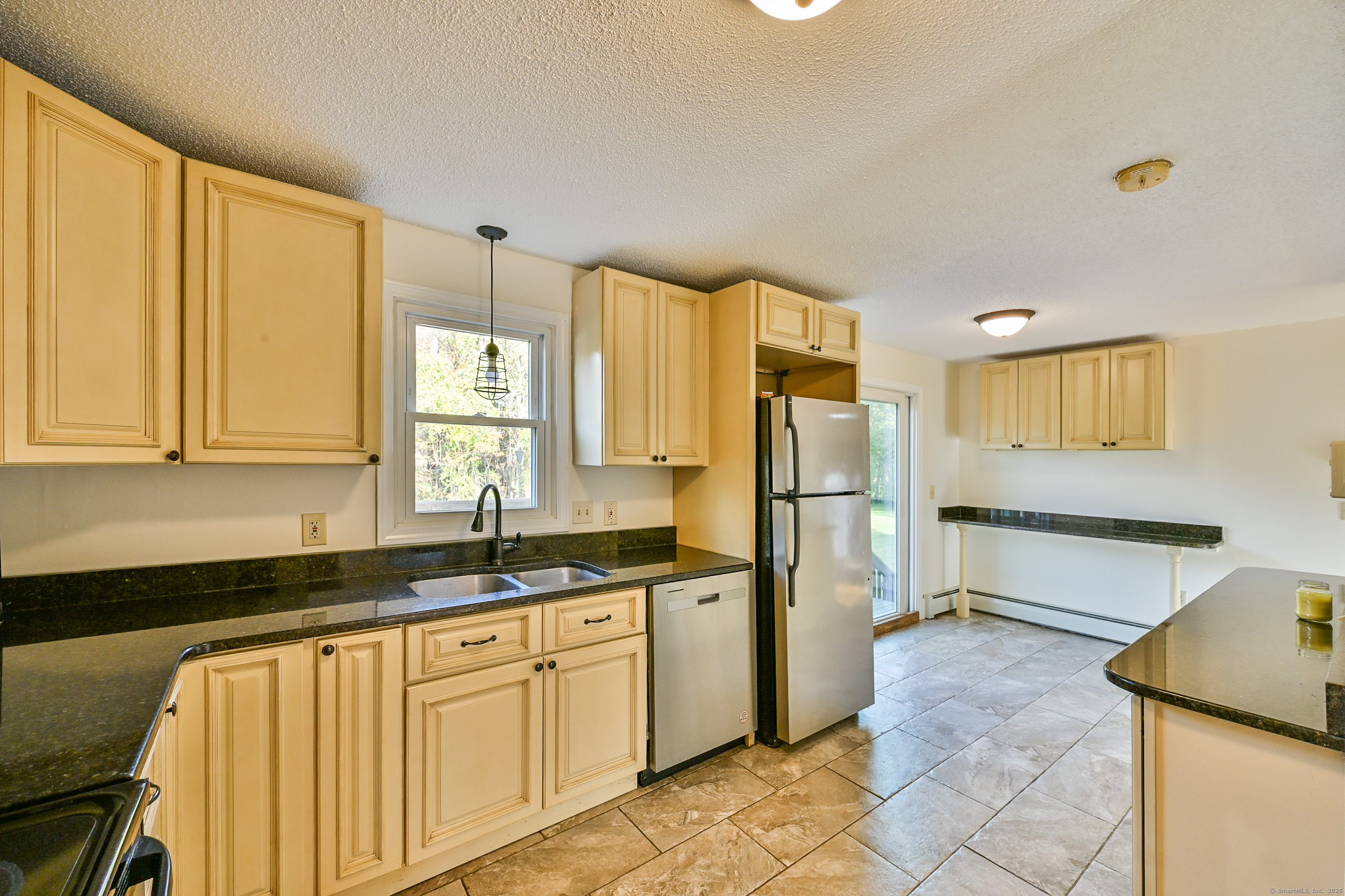 232 Pompeo Road Thompson CT 06255