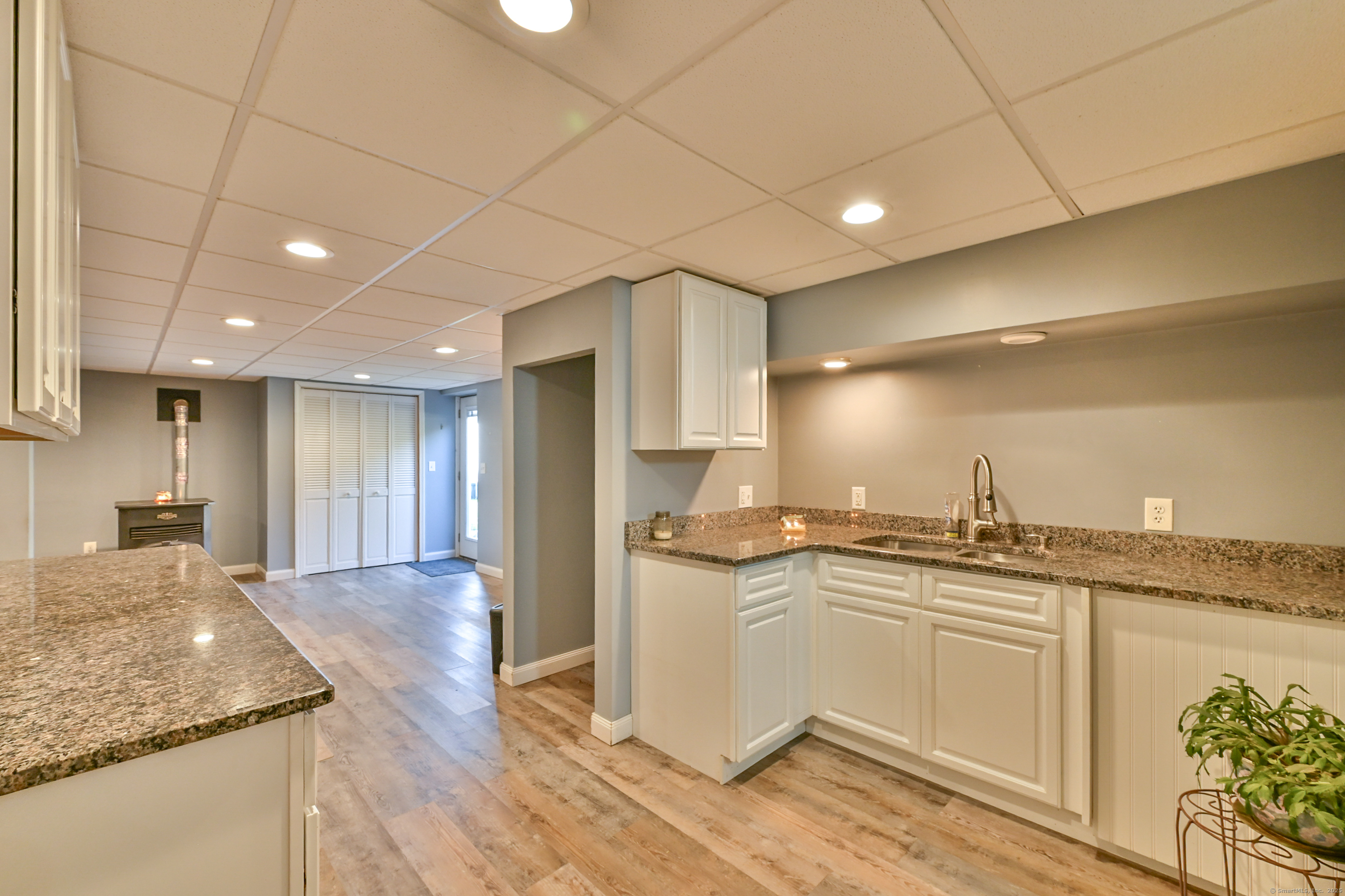 232 Pompeo Road Thompson CT 06255