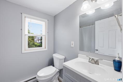 88 Delmont Street Manchester CT 06042