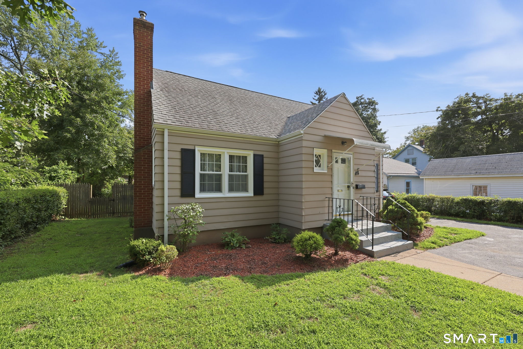 88 Delmont Street Manchester CT 06042