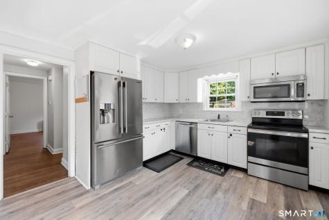 88 Delmont Street Manchester CT 06042