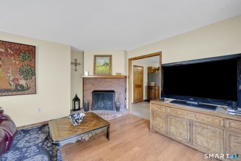 14 Hampden Place Windsor CT 06095