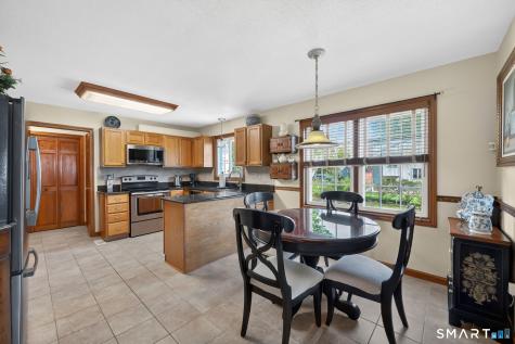 14 Hampden Place Windsor CT 06095
