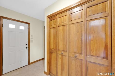 14 Hampden Place Windsor CT 06095