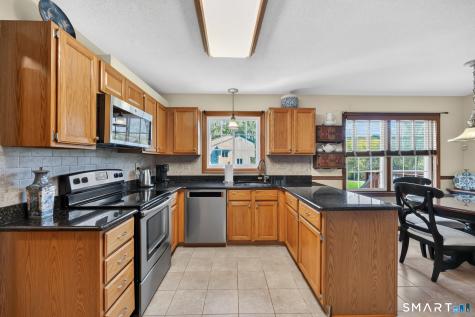 14 Hampden Place Windsor CT 06095