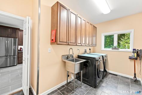 9-A New Bridge Road Brookfield CT 06804